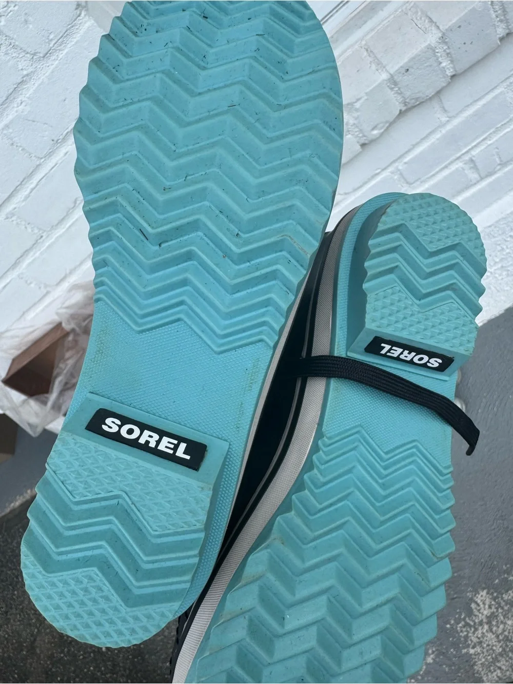 Sorel Black Winter Boot with Aqua Logo and Sole Accent